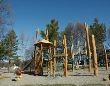 Outdoor playground Røros Hotel